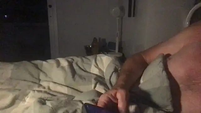 MrBombasticxxx লাইভ XXX চ্যাট
