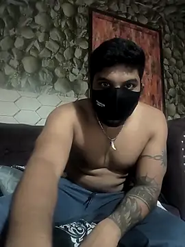 Show Webcam de kamasutra012345