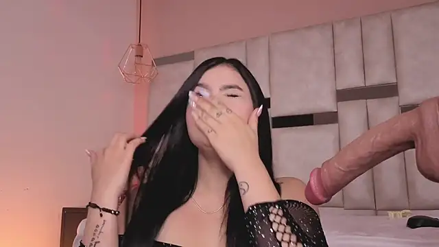kylie_river élő XXX-chatje