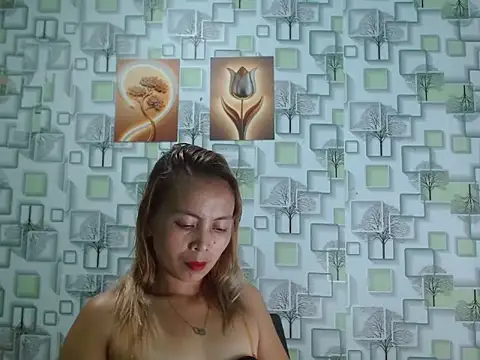 Show Webcam de Sweet_Crystal69