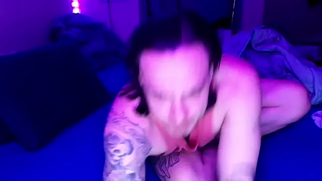 baphomet_from_ice: απευθείας συνομιλία ΧΧΧ