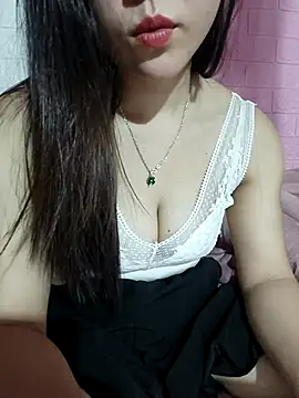 Chat XXX en directo de Ngocmai_lazdy