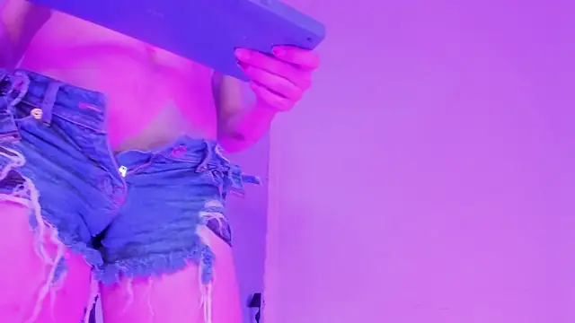 nahomyrusell Live XXX-chat