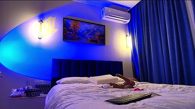 Show modela yumi_yummyy na web-kameri
