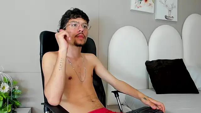 jake_miller__n Webbikameraesitys