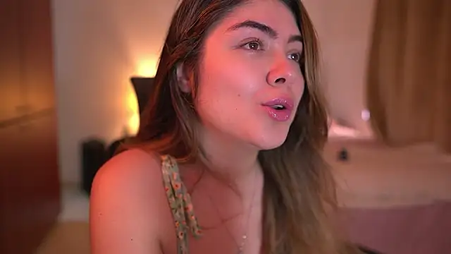 Lau_Bee Chat XXX in diretta