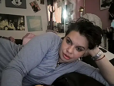 Carolineisback's Webcam Show