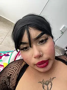 lucialauper_ 现场XXX聊天