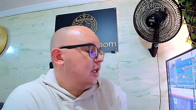 maximo_daddy Show Webcam