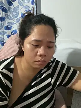 _UrSingleMamiBella_ – Live XXX-chat
