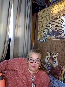 momismilf544: απευθείας συνομιλία ΧΧΧ