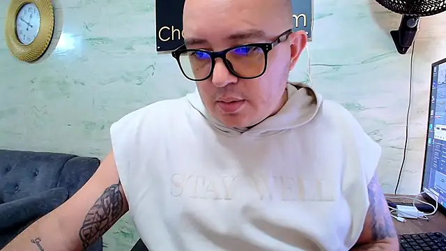 Živý XXX chat maximo_daddy