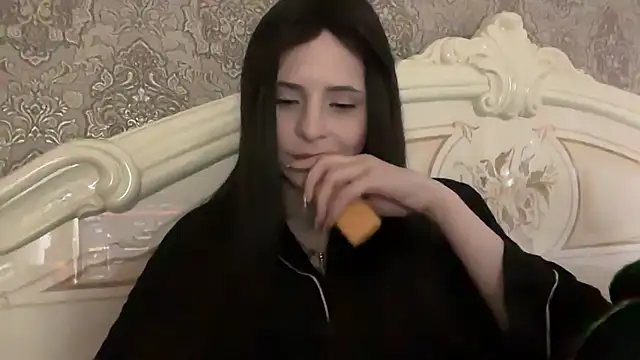Živý XXX chat little_shy_girll