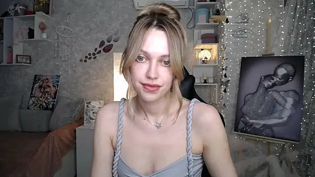 NickyAdamidi Chat XXX live