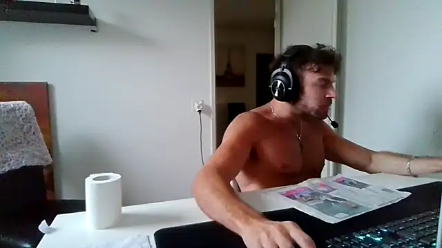 alpha-hunk Webcam-Show