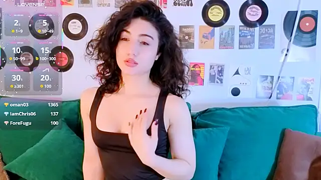 Maya_Rogerss' Live XXX Chat