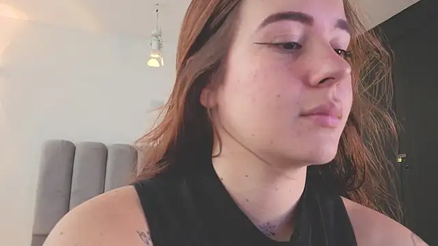 AlliceLover's Live XXX Chat