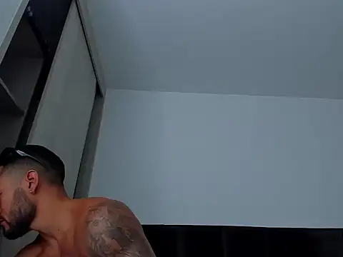 Chat +18 de Alexander_Martines ao vivo