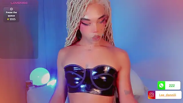 DanniLee_ webcam show