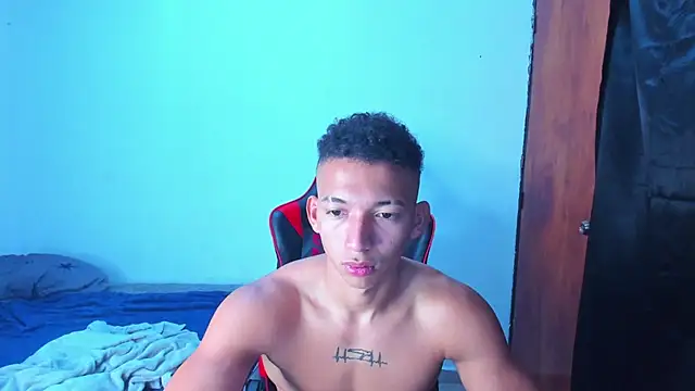JuanchiT66 Pertunjukan Webcam