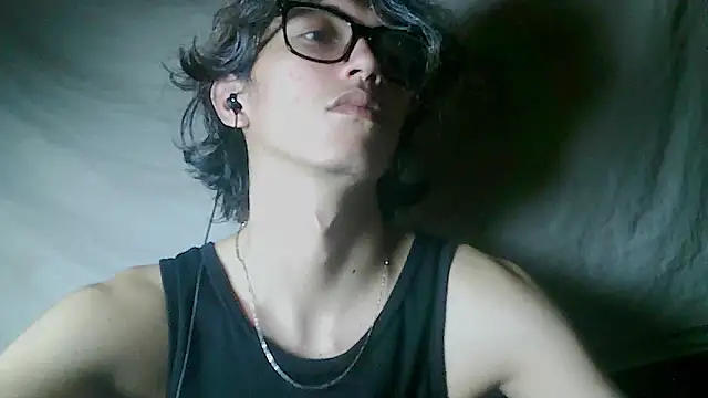 cherryuwu Show in webcam