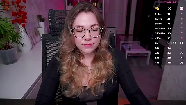 دردشة RemyCute الجنسية المباشرة