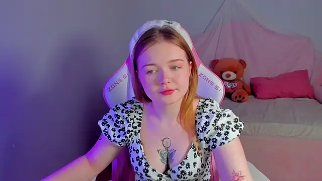 Chat +18 de ElinaVale ao vivo