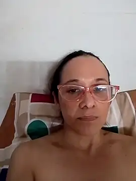 Chat XXX en directo de nicolle_milf1978