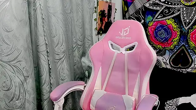 XXX chat uživo modela TeasyTime