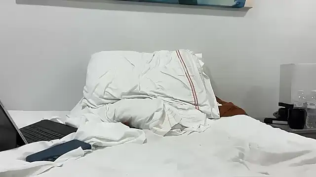 greekmythics' Live XXX Chat