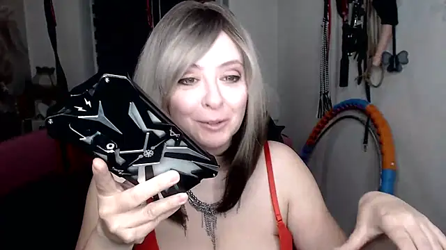 MISSwithDOLLS live XXX chat
