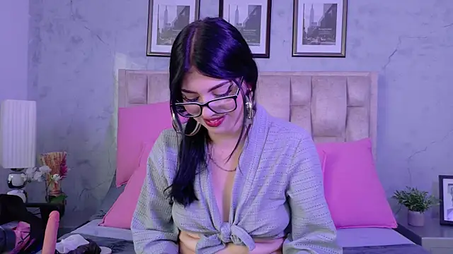 Show modela IsabellaRossi na web-kameri