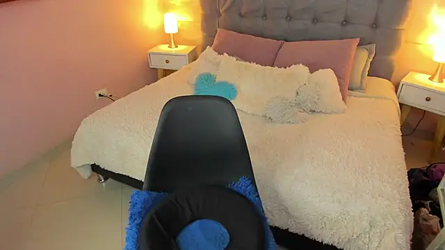 Chatroom XXX en direct de _Abril_W