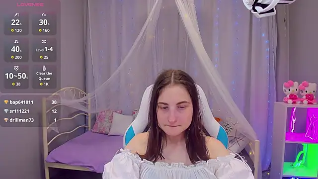 Chat XXX en directo de KiraDuvall