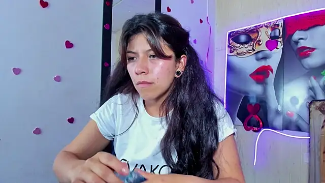Chat XXX en directo de Raven_Rouge_