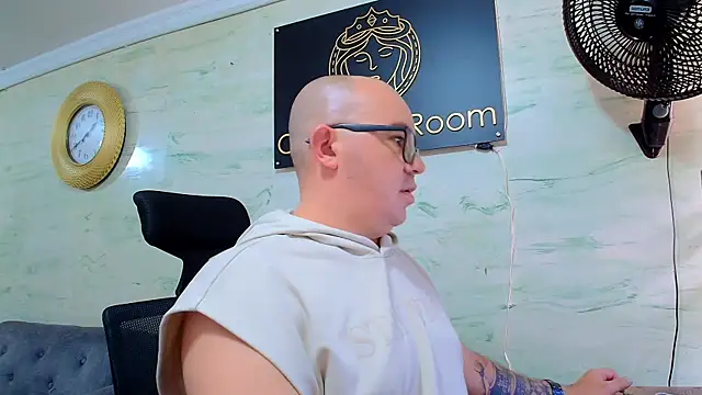 maximo_daddy Live XXX-Chat