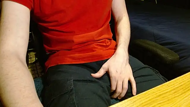 readytocome90's Live XXX Chat