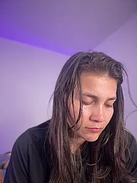 Chat XXX en directo de aurora_divine