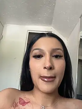 latinadollxo's Webcam Show