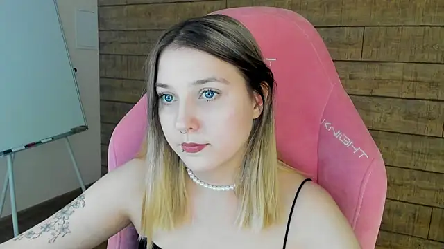 TinnaBurton – Live XXX-chat