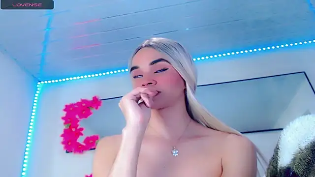 Karla_hot777 现场XXX聊天
