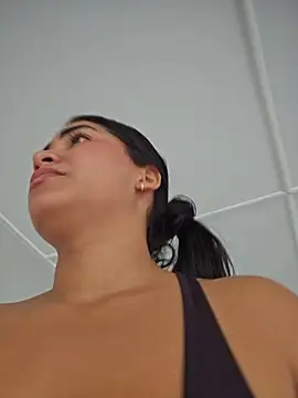 Show de Laura_Maverick na webcam