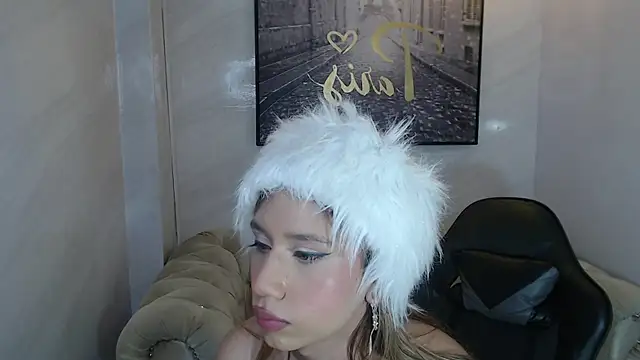 Chat XXX en directo de Evy_Luxx_v