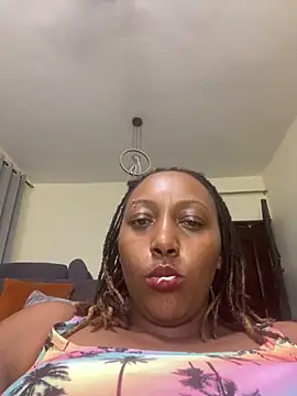 FREAKYBBW_001's Live XXX Chat