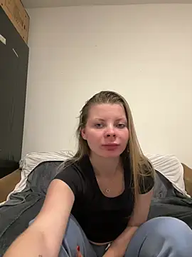 Вебкам-шоу LittleKateBJ