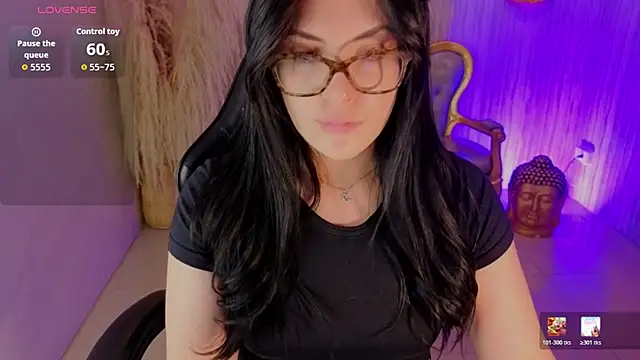 caroline_1s' Live XXX Chat