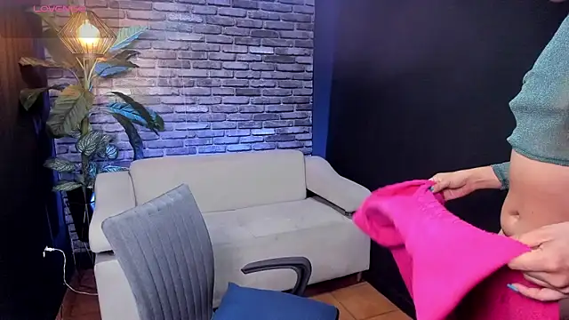 isabella_star_'s Webcam Show