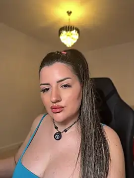 SophieRoouse's Live Sex Cam Show