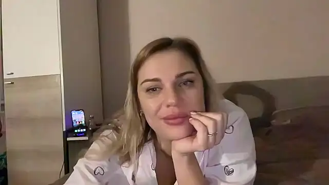 Moniraya's Webcam Show