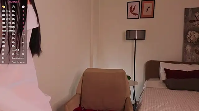OdaGoding Adlı Modelin Canlı XXX Sohbeti